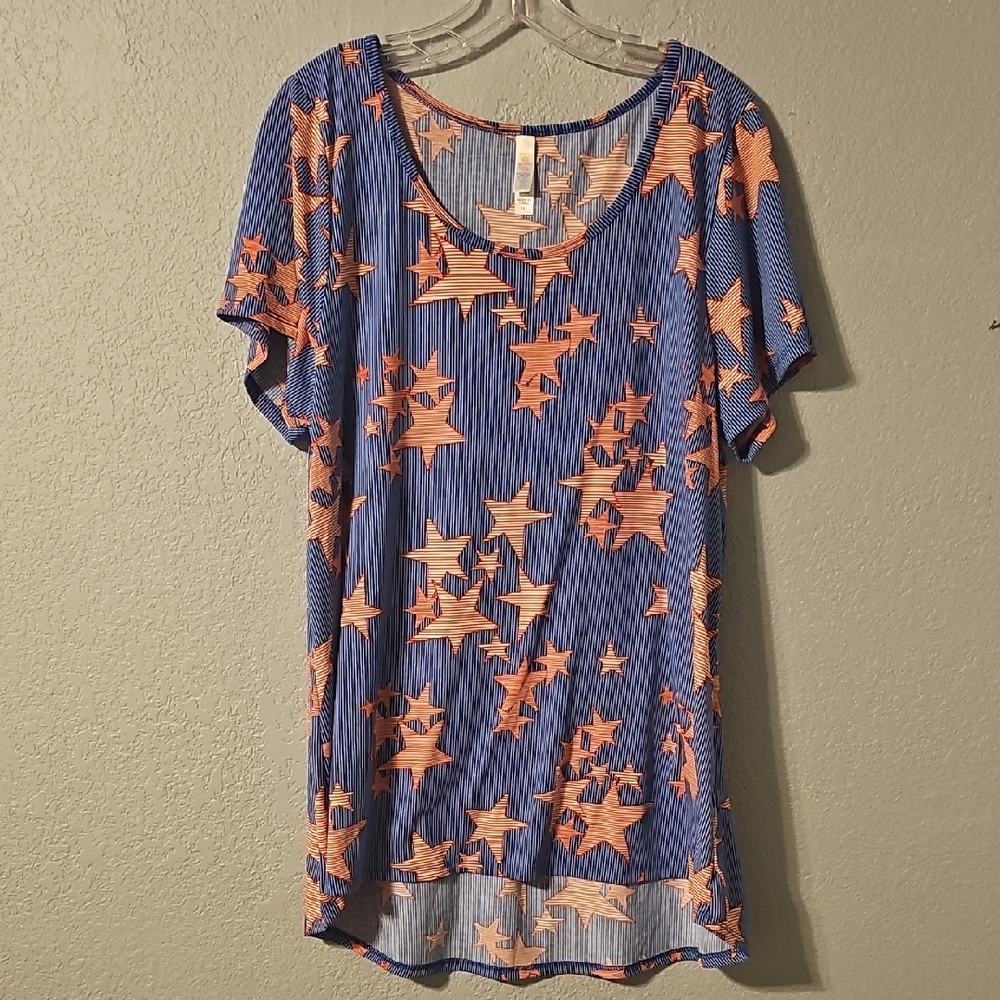 LuLaRoe Blue and Red Star Pattern Short Sleeve Top